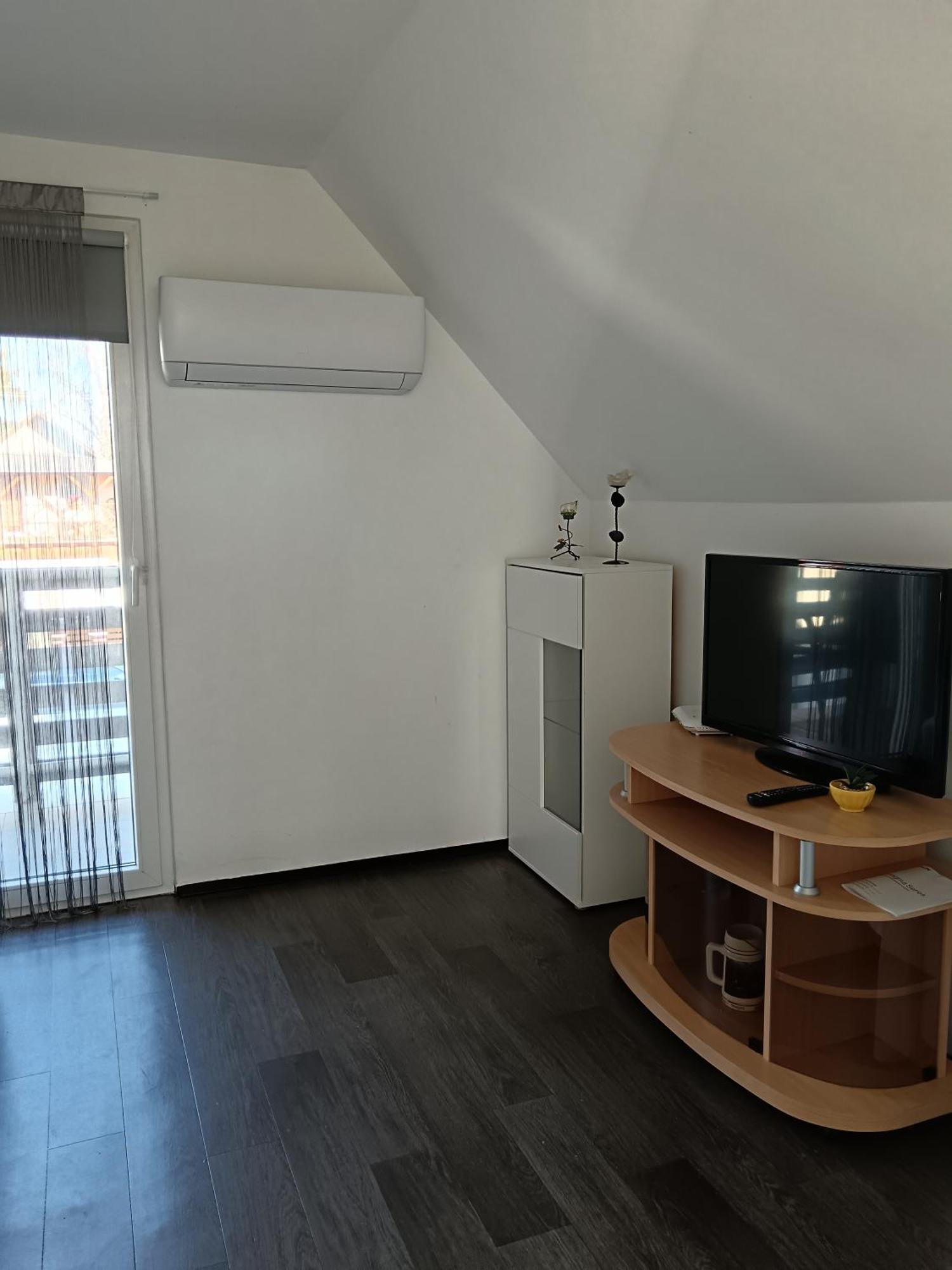 My Home Cibuka Apartman! Гайдусобосло Екстер'єр фото